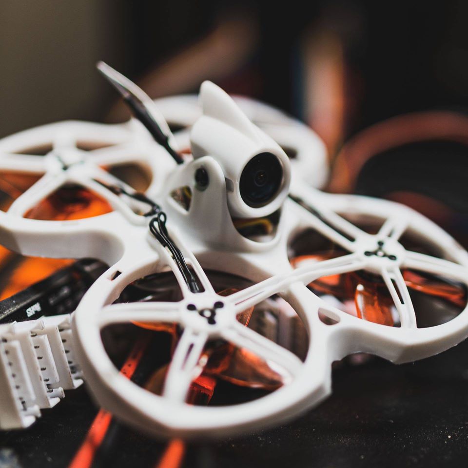 Emax Tinyhawk II 2 RTF FPV Máy - đánh giá và giá Drone Charger